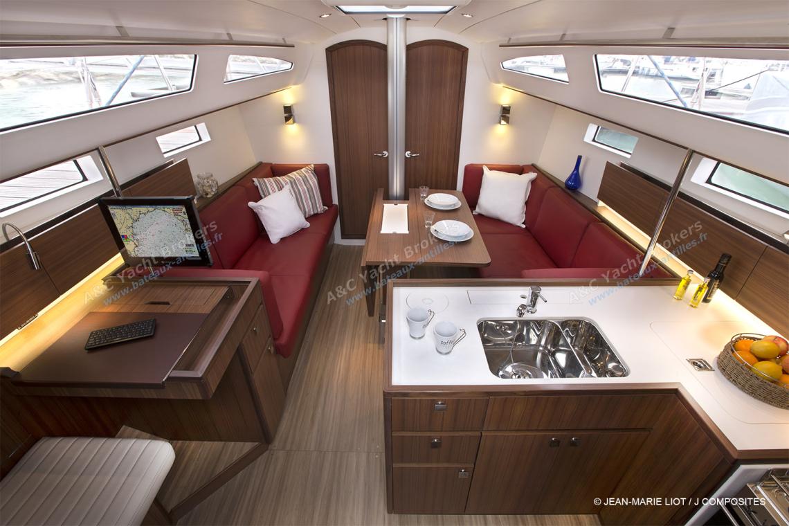 J-Boats - J-Composites J 122 E: galley and saloon